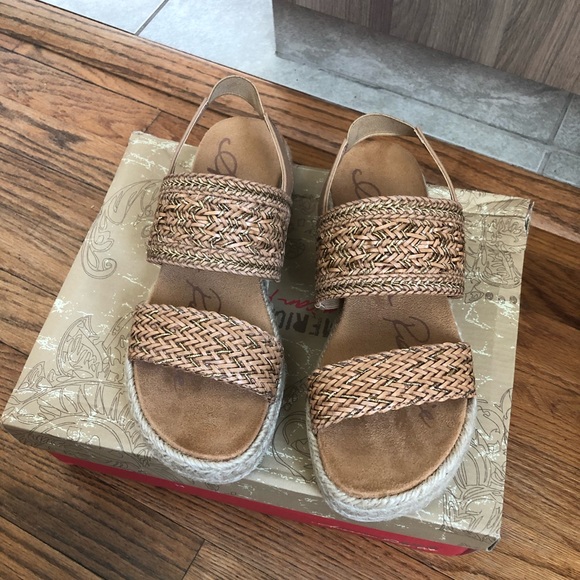 american rag karli sandals